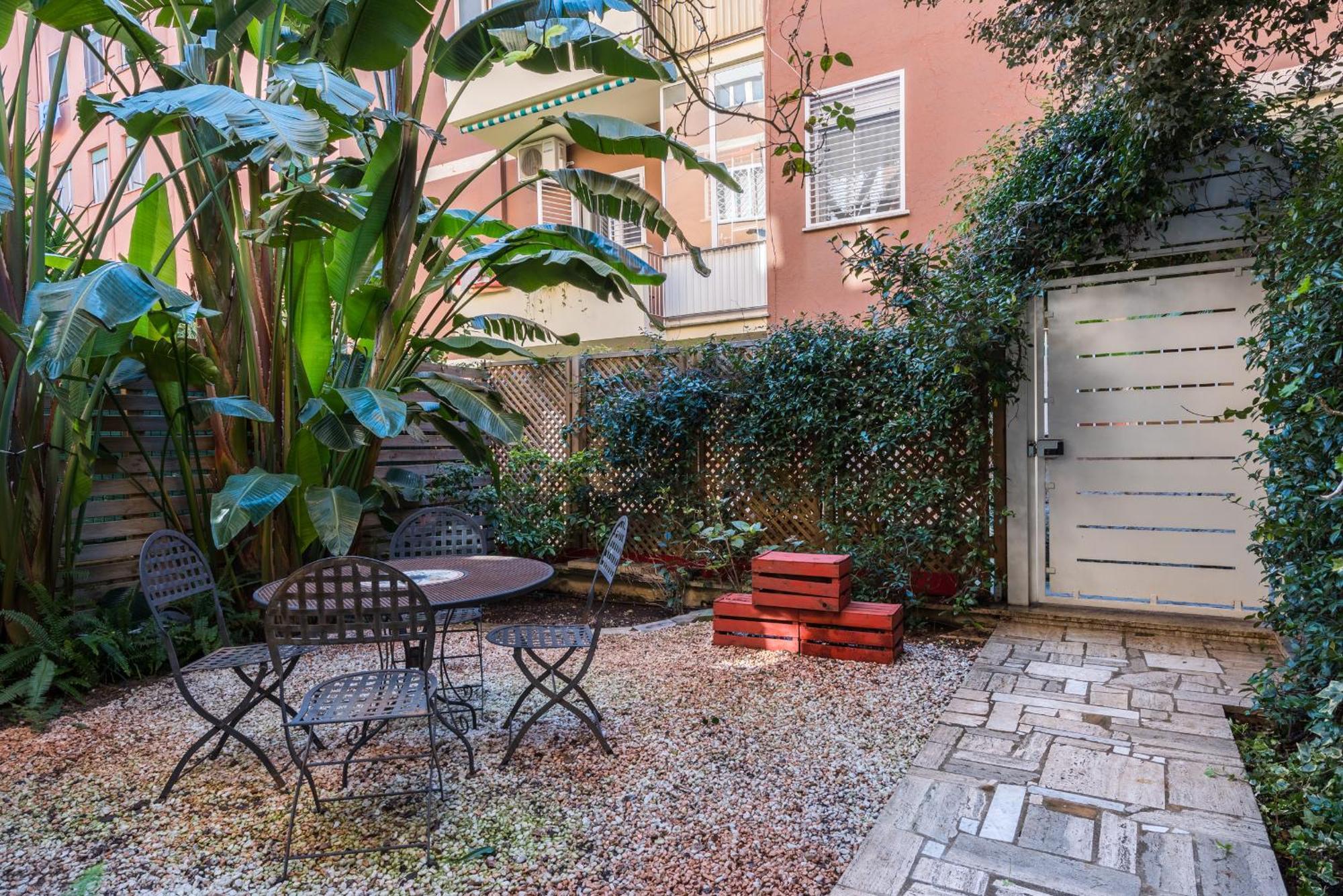 Vaticano 15 Min - Flat Con Giardino, Wi-fi & Netflix Rome