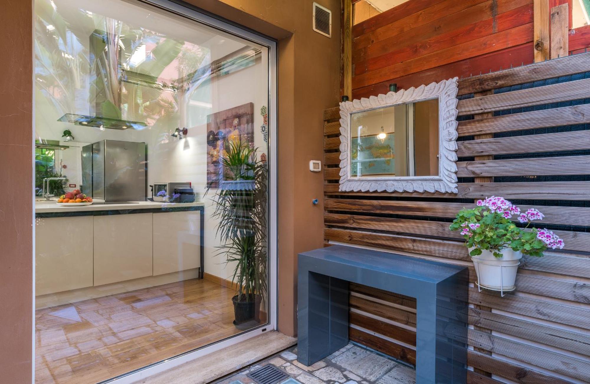 Vaticano 15 Min - Flat Con Giardino, Wi-fi & Netflix Rome